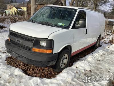2011 Chevrolet Express G2500 Cargo Van