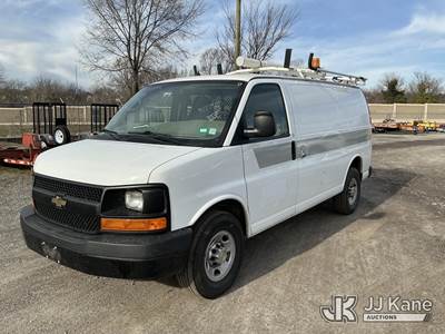 2011 Chevrolet Express G2500 Cargo Van