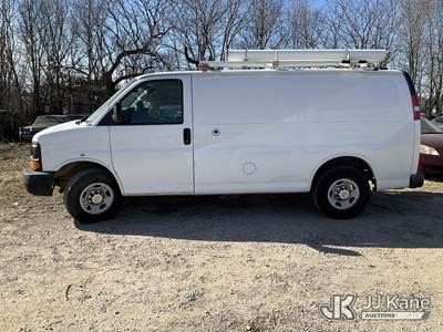 2013 Chevrolet Express G2500 Cargo Van