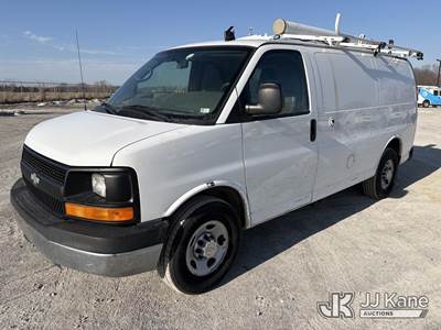 2014 Chevrolet Express G2500 Cargo Van