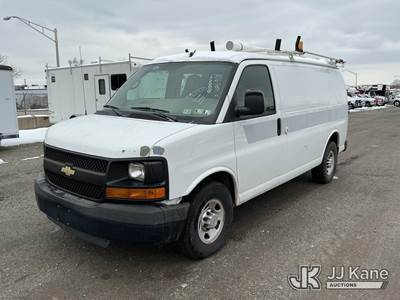 2011 Chevrolet Express G2500 Cargo Van
