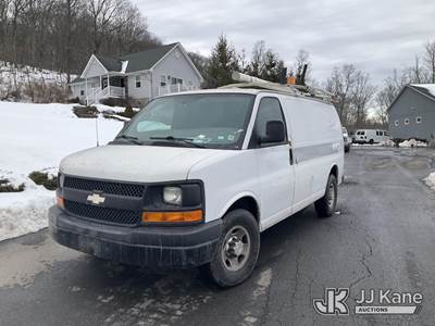 2011 Chevrolet Express G2500 Cargo Van