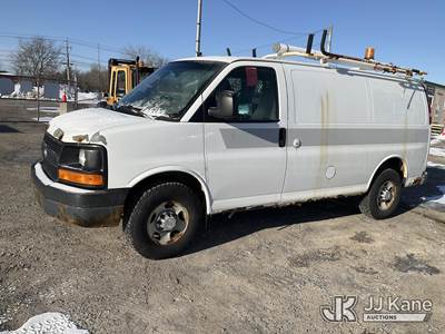2011 Chevrolet Express G2500 Cargo Van