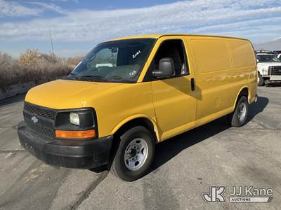 2015 Chevrolet Express G2500 Cargo Van