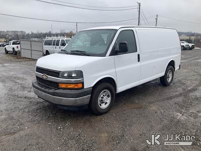 2017 Chevrolet Express G2500 Cargo Van
