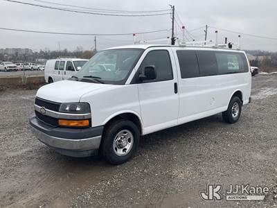 2017 Chevrolet Express G2500 Extended Cargo Van