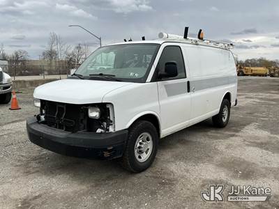 2011 Chevrolet Express G2500 Cargo Van