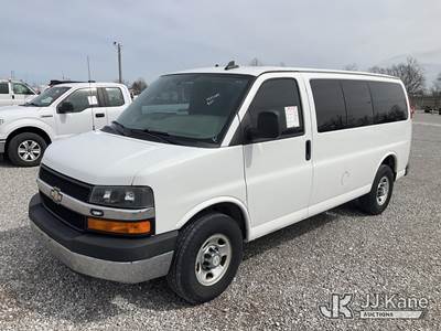 2016 Chevrolet Express G2500 Cargo Van