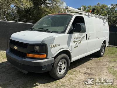 2011 Chevrolet Express G2500 Cargo Van