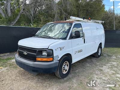 2011 Chevrolet Express G2500 Cargo Van