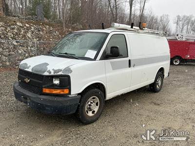 2011 Chevrolet Express G2500 Cargo Van