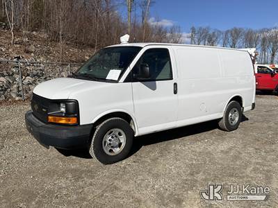 2016 Chevrolet Express G2500 Cargo Van