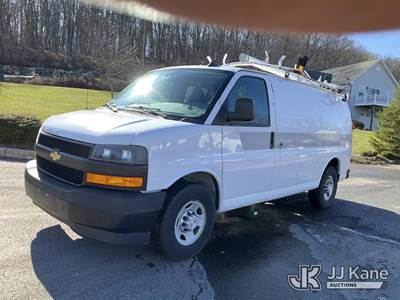2019 Chevrolet Express G2500 Cargo Van