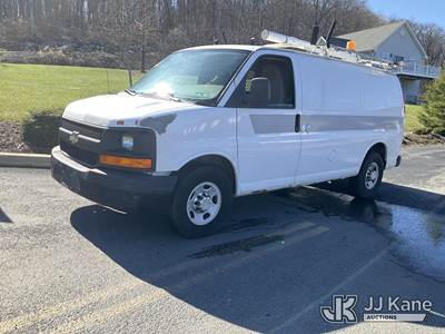2011 Chevrolet Express G2500 Cargo Van