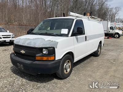 2011 Chevrolet Express G2500 Cargo Van