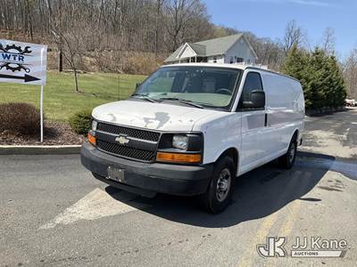 2011 Chevrolet Express G2500 Cargo Van