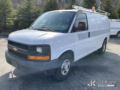 2011 Chevrolet Express G2500 Cargo Van