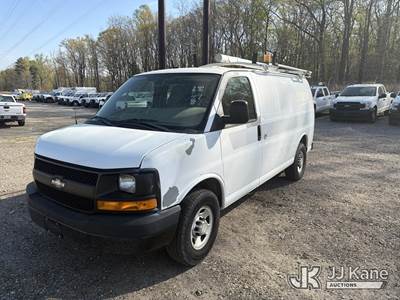 2011 Chevrolet Express G2500 Cargo Van