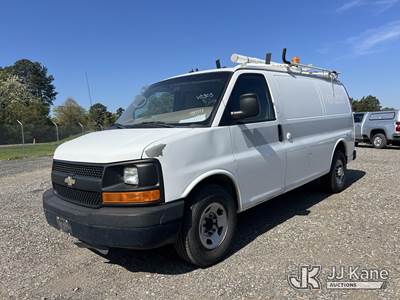 2011 Chevrolet Express G2500 Cargo Van