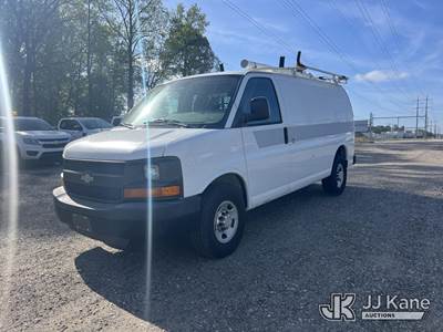 2011 Chevrolet Express G2500 Cargo Van