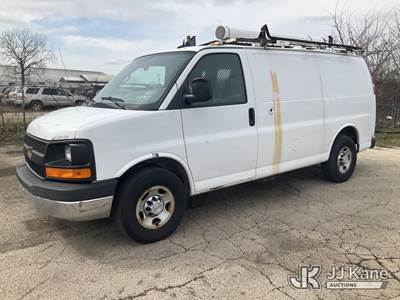 2014 Chevrolet Express G2500 Cargo Van