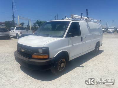 2013 Chevrolet Express G2500 Cargo Van