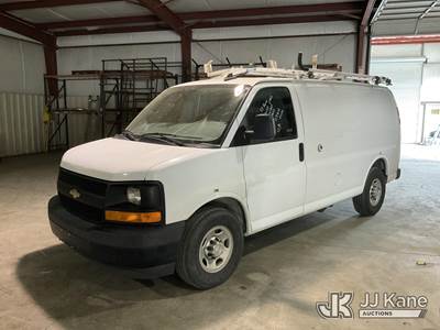 2017 Chevrolet Express G2500 Cargo Van