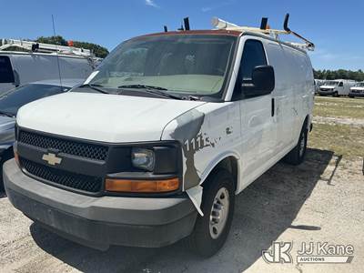 2011 Chevrolet Express G2500 Cargo Van