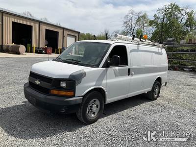 2011 Chevrolet Express G2500 Cargo Van