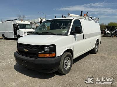 2017 Chevrolet Express G2500 Cargo Van