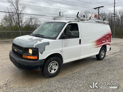 2011 Chevrolet Express G2500 Cargo Van