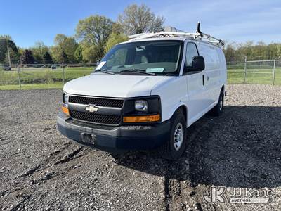 2013 Chevrolet Express G2500 Cargo Van