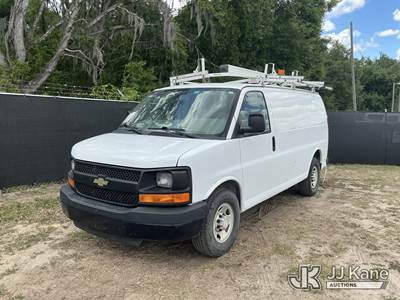 2015 Chevrolet Express G2500 Cargo Van