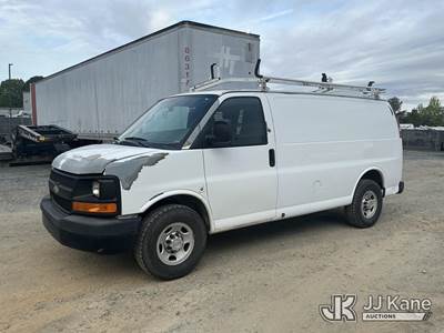 2011 Chevrolet Express G2500 Cargo Van