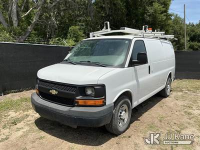 2015 Chevrolet Express G2500 Cargo Van