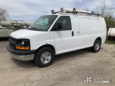 2014 Chevrolet Express G2500 Cargo Van