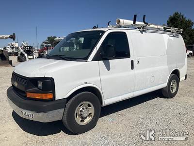 2014 Chevrolet Express G2500 Cargo Van