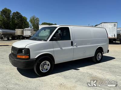 2011 Chevrolet Express G2500 Cargo Van