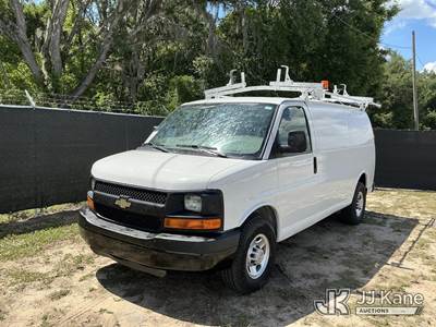 2011 Chevrolet Express G2500 Cargo Van
