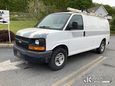 2011 Chevrolet Express G2500 Cargo Van