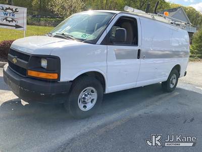 2011 Chevrolet Express G2500 Cargo Van