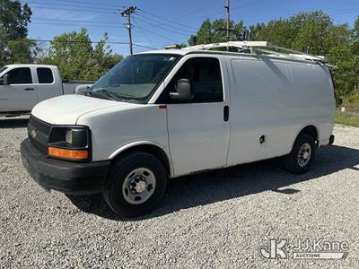 2013 Chevrolet Express G2500 Cargo Van