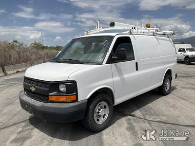 2017 Chevrolet Express G2500 Cargo Van