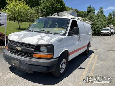 2011 Chevrolet Express G2500 Cargo Van