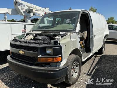 2017 Chevrolet Express G2500 Cargo Van