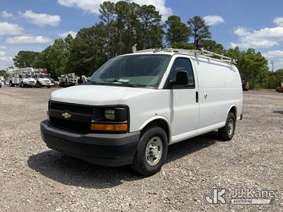 2017 Chevrolet Express G2500 Cargo Van