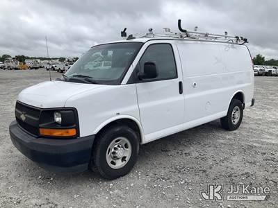 2017 Chevrolet Express G2500 Cargo Van