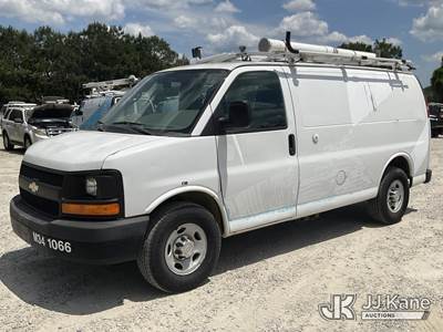 2013 Chevrolet Express G2500 Cargo Van