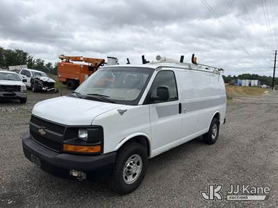 2011 Chevrolet Express G2500 Cargo Van