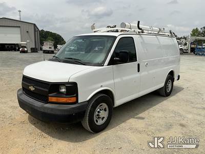 2013 Chevrolet Express G2500 Cargo Van